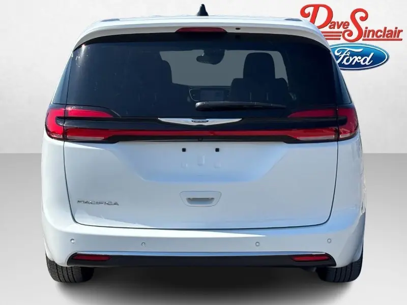 2025 Chrysler Pacifica - $29,999