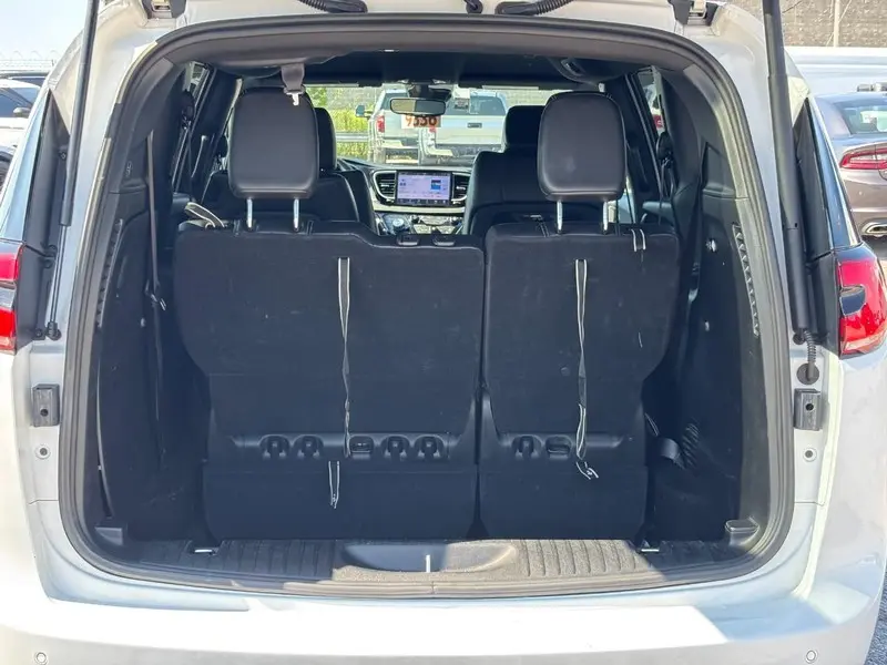2025 Chrysler Pacifica - $29,999