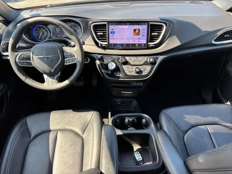 2025 Chrysler Pacifica - $29,999