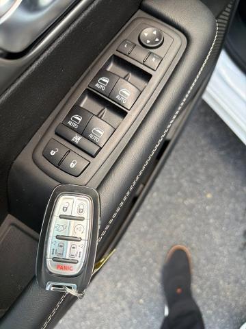 2025 Chrysler Pacifica - $35,900