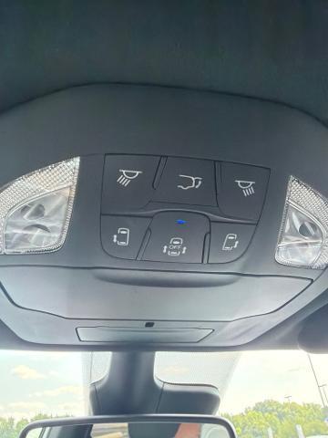 2025 Chrysler Pacifica - $35,900
