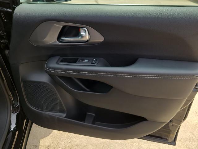 2026 Chrysler Pacifica - $27,584