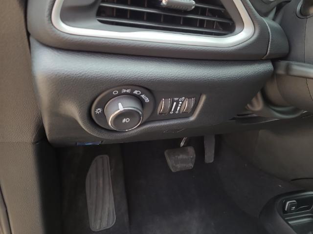 2026 Chrysler Pacifica - $27,584