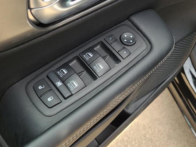 2026 Chrysler Pacifica - $27,352