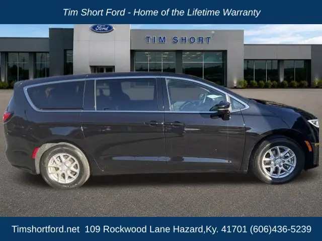 2026 Chrysler Pacifica - $30,855