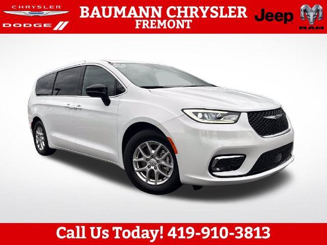2026 Chrysler Pacifica - $29,595
