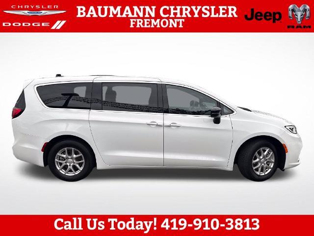 2026 Chrysler Pacifica - $29,595