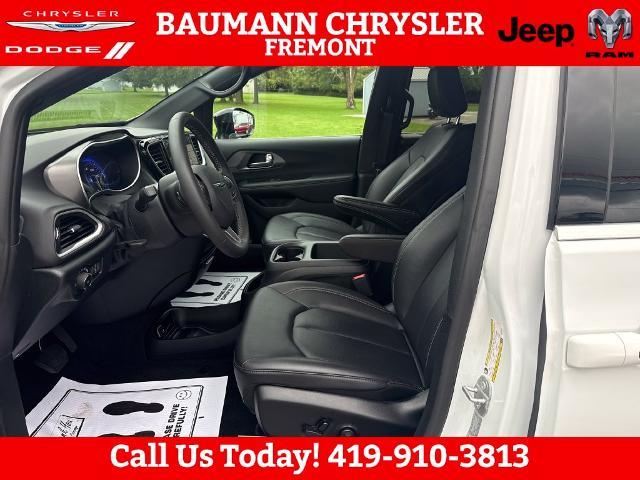 2026 Chrysler Pacifica - $29,595