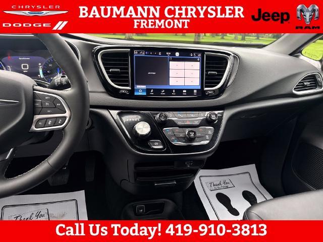 2026 Chrysler Pacifica - $29,595