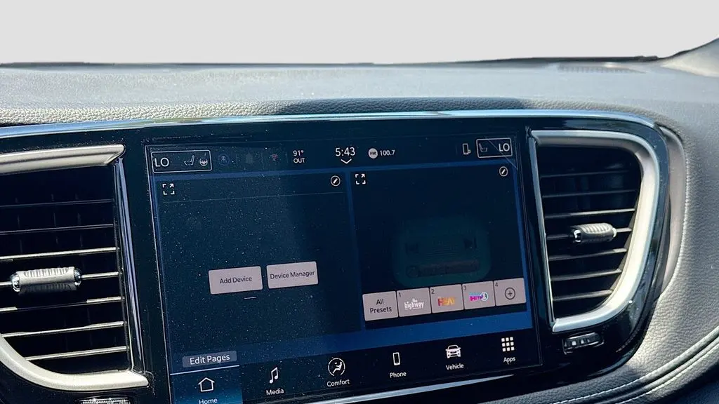 2026 Chrysler Pacifica Select