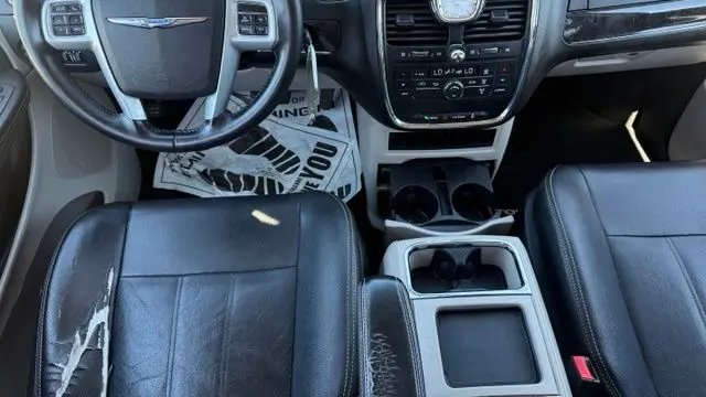 2014 Chrysler Town and Country Touring