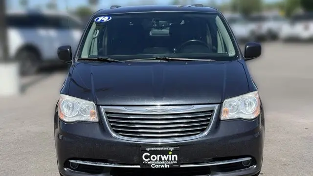 2014 Chrysler Town and Country Touring