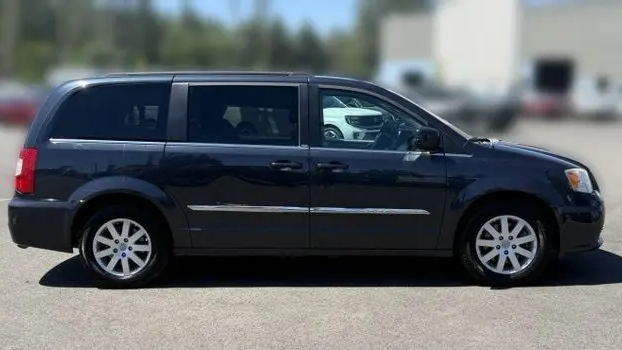 2014 Chrysler Town and Country Touring