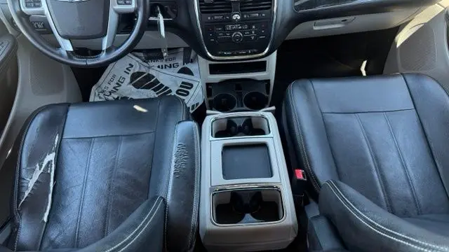 2014 Chrysler Town and Country Touring