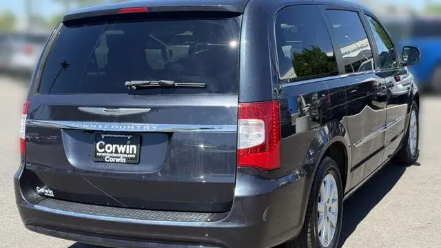 2014 Chrysler Town and Country Touring