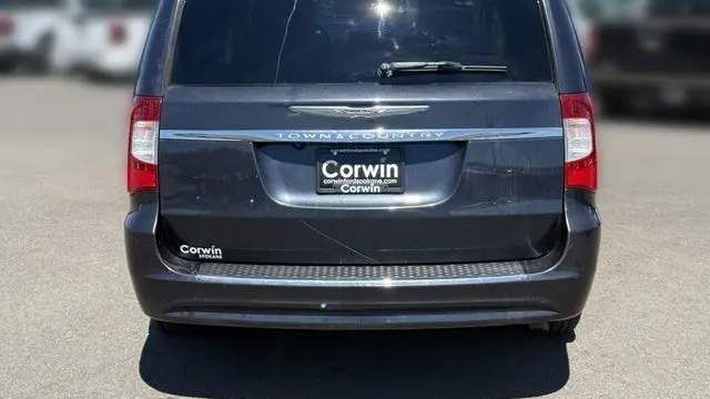 2014 Chrysler Town and Country Touring