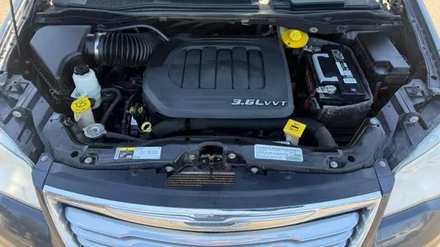 2014 Chrysler Town and Country Touring