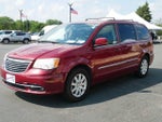 2014 Town and Country Thumbnail 4