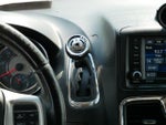 2014 Town and Country Thumbnail 17
