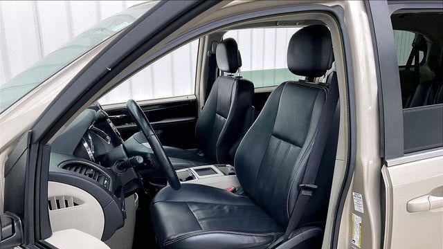 2014 Chrysler Town and Country Touring