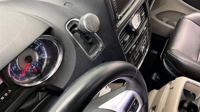 2014 Chrysler Town and Country Touring