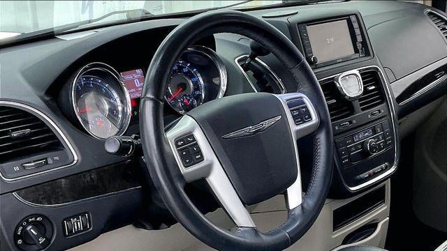 2014 Chrysler Town and Country Touring