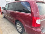 2015 Town and Country Thumbnail 3