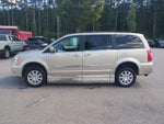2016 Town and Country Thumbnail 2