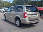 2016 Town and Country Thumbnail 3