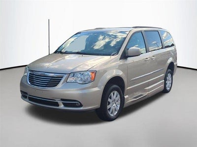 2016 Chrysler Town And Country Touring 4DR Mini-Van