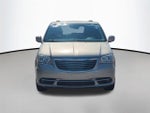 2016 Town and Country Thumbnail 8