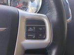 2016 Town and Country Thumbnail 21