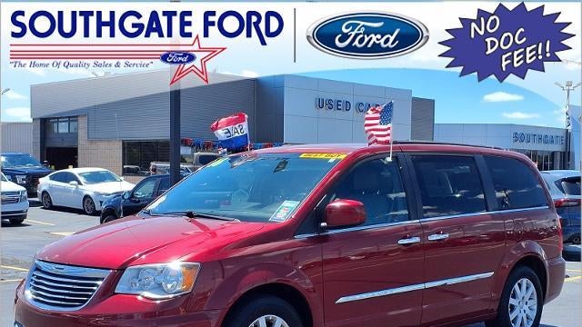 Preowned 2016 Chrysler Town and Country Touring for Sale