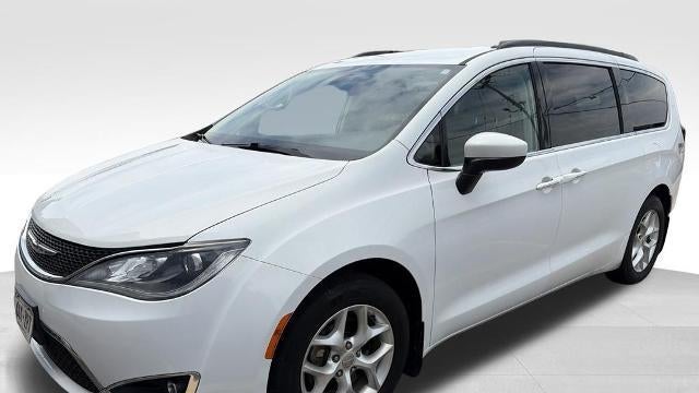 Preowned 2017 Chrysler Pacifica Touring-L for Sale