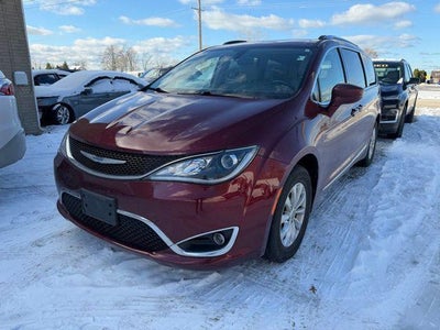 Photo of a 2018 Chrysler Pacifica Touring L 4DR Mini-Van for sale