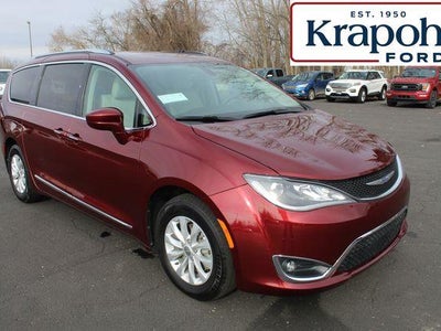 Photo of a 2018 Chrysler Pacifica Touring L 4DR Mini-Van for sale