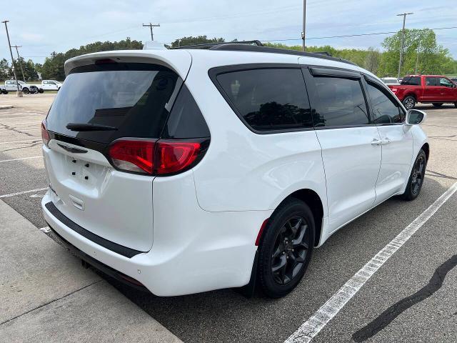 2019 Chrysler Pacifica - $8,995