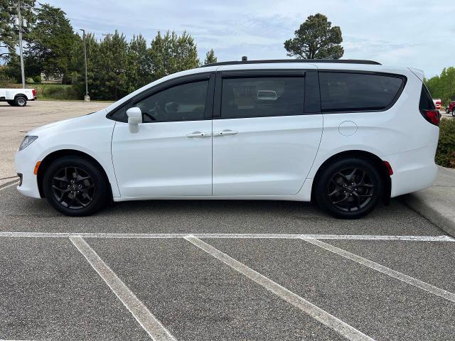 2019 Chrysler Pacifica - $8,995