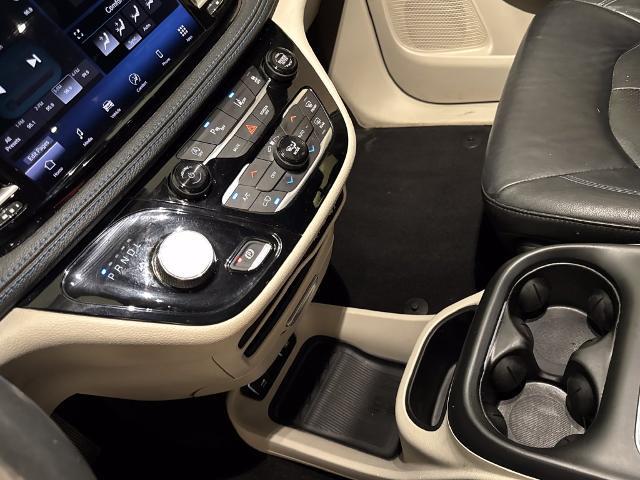 2021 Chrysler Pacifica - $17,500