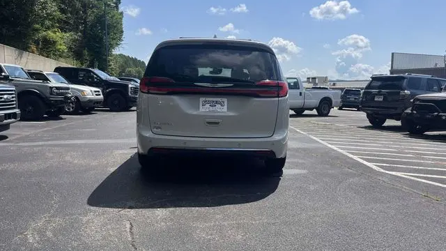 2021 Chrysler Pacifica Touring L