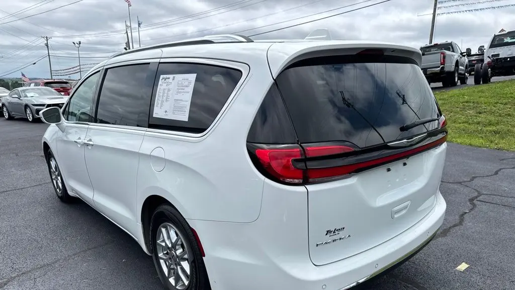 2021 Chrysler Pacifica Touring L
