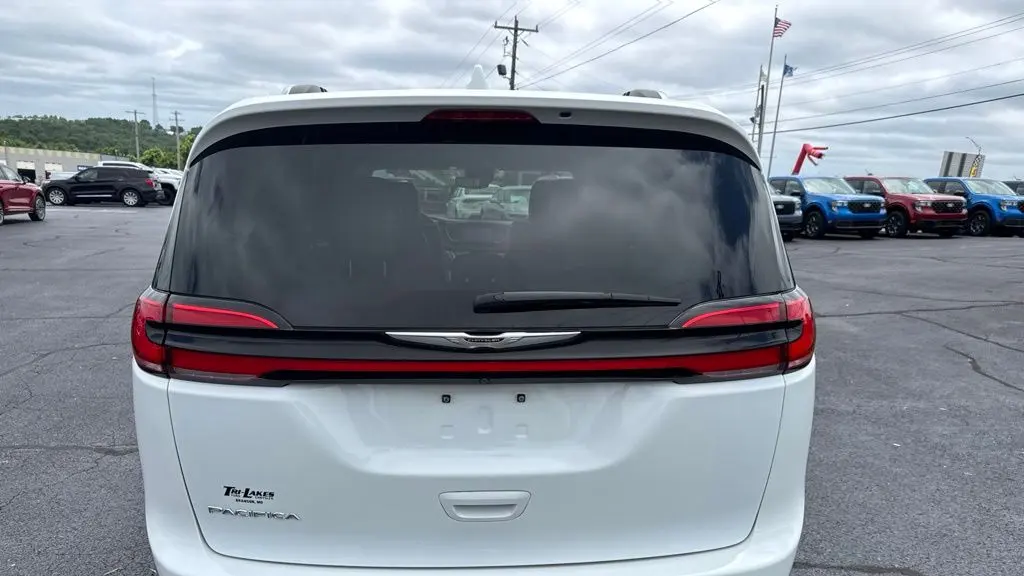 2021 Chrysler Pacifica Touring L