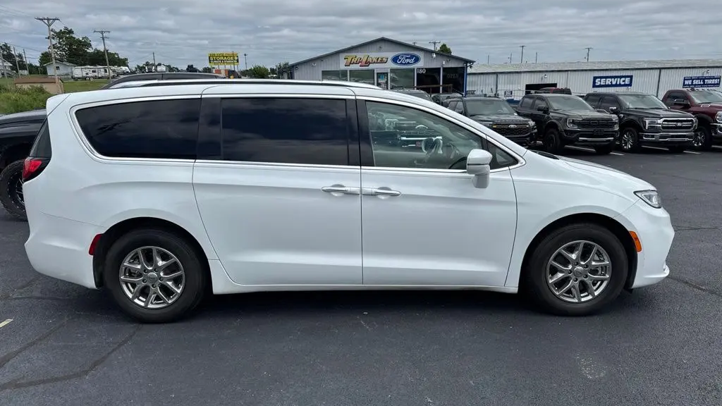 2021 Chrysler Pacifica Touring L