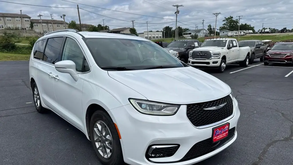 2021 Chrysler Pacifica Touring L