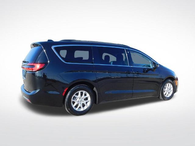 2022 Chrysler Pacifica - $15,990