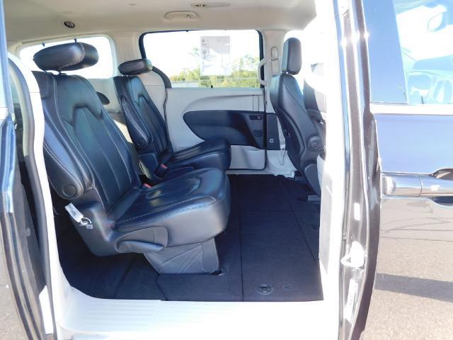 2022 Chrysler Pacifica - $15,990