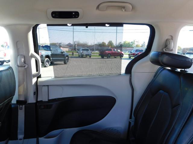 2022 Chrysler Pacifica - $15,990