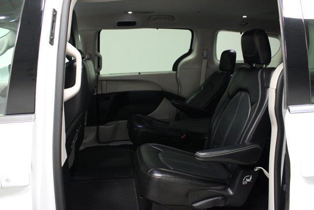 2022 Chrysler Pacifica - $19,962