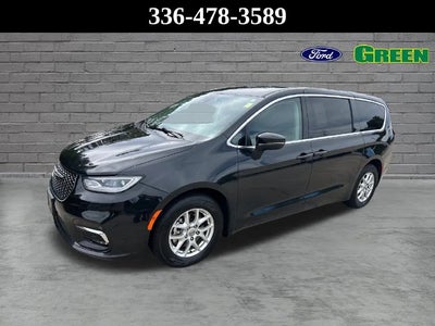 2023 Chrysler Pacifica Touring L 4DR Mini-Van