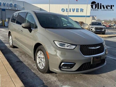 2023 Chrysler Pacifica Touring L 4DR Mini-Van